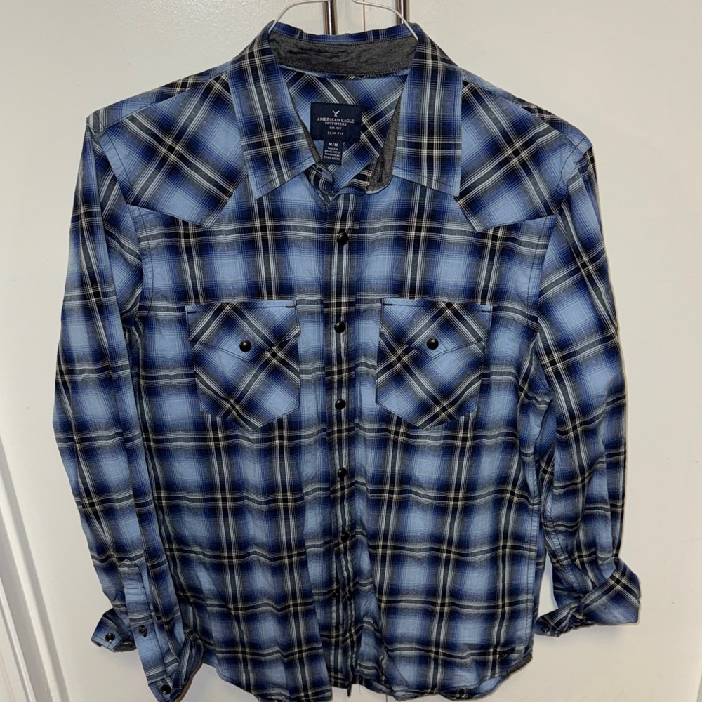American Eagle Outfitters Blue and Black Plaid Button Down Shirt
